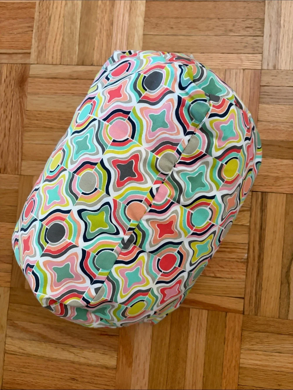 NWT Device Recliner or Pillow Rest - Multicolor Geometric - Clear Strap